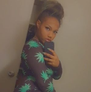 Meet your Posher, Liska